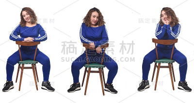女人坐在白色背景的椅子上