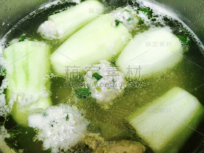 黄瓜肉丸汤