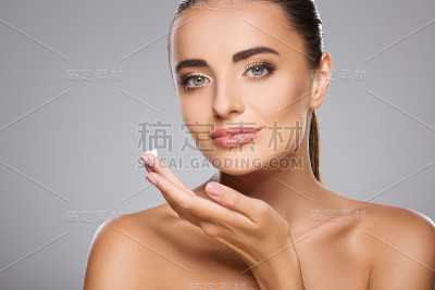 在摄影棚拍美照