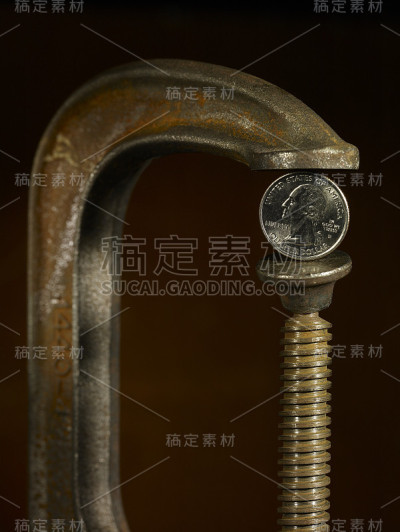 财务压力