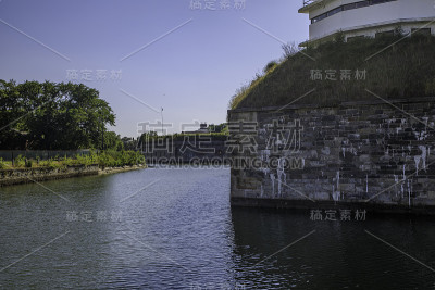 城堡护城河