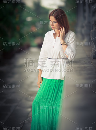 一个美丽女人的肖像
