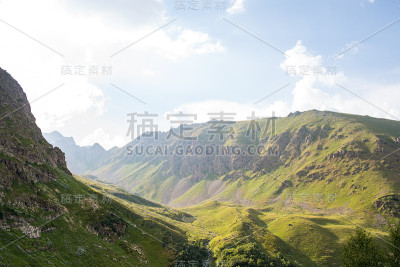 高加索山脉，阿尔赫兹
