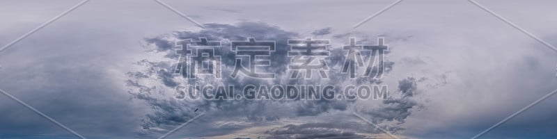 阴雨天的天空全景图，雨层云在无缝球形等矩形格式。全天顶用于3D图形和空中无人机360度全景天空替换