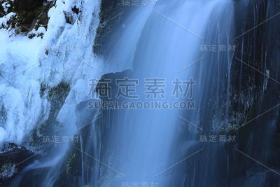 冬天的瀑布