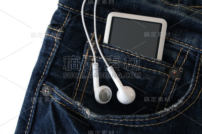 MP3播放器在牛仔裤口袋与耳塞