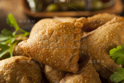 自制炸印度萨莫萨