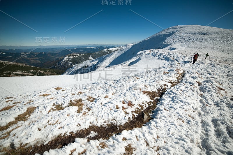 美丽的冬天。国家自然公园。下雪的冬天