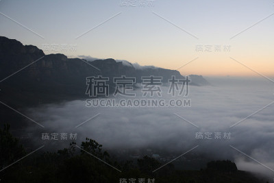 狮子的头日落