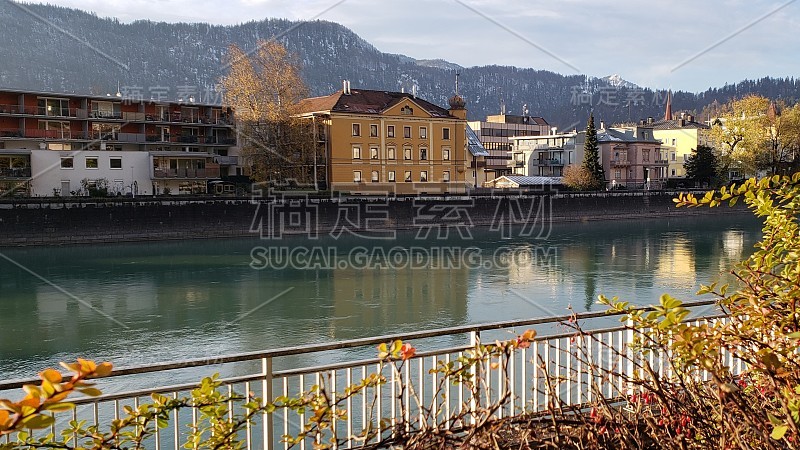 奥地利库夫斯坦的秋天风景