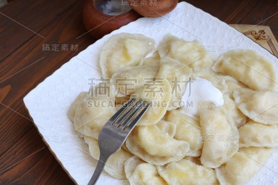 干酪饺子