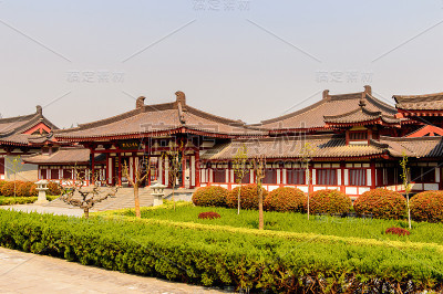 大雁塔建筑群的亭子之一，一座佛教宝塔，中国陕西省西安。它建于唐代652年。联合国教科文组织世界遗产
