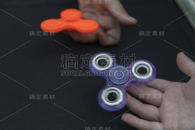 烦躁不安的转轮