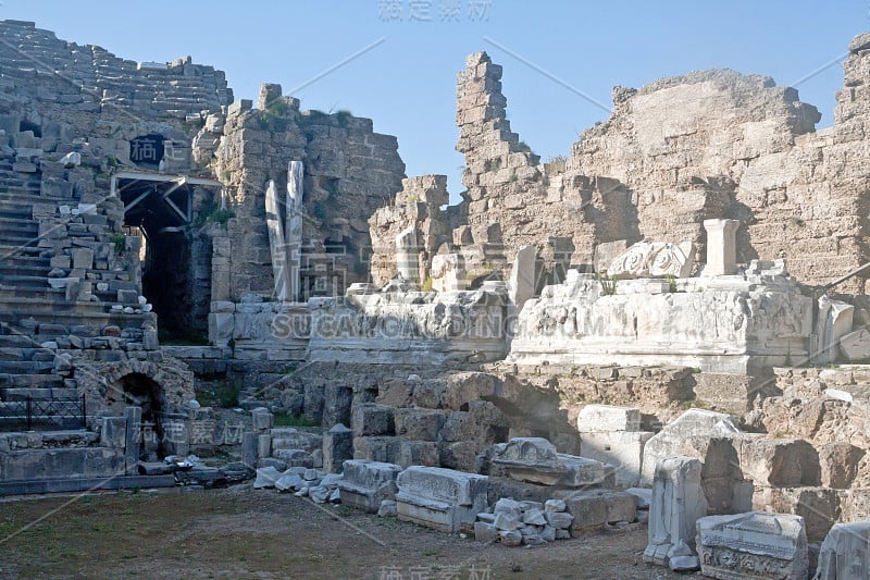 土耳其赛德的古代圆形剧场