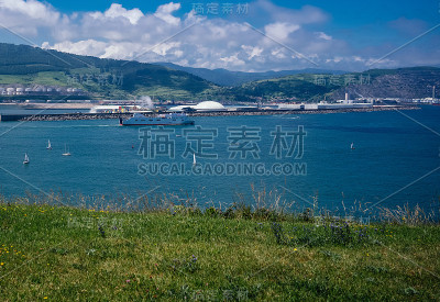 摆渡离港