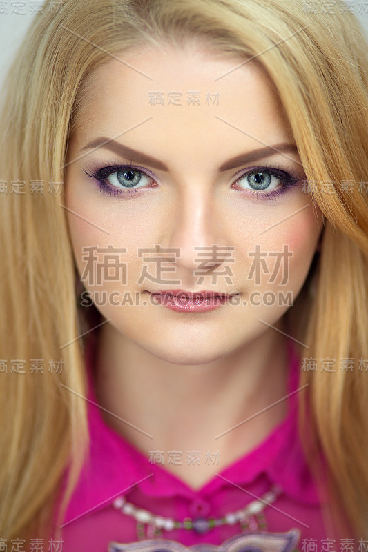女人美丽的肖像