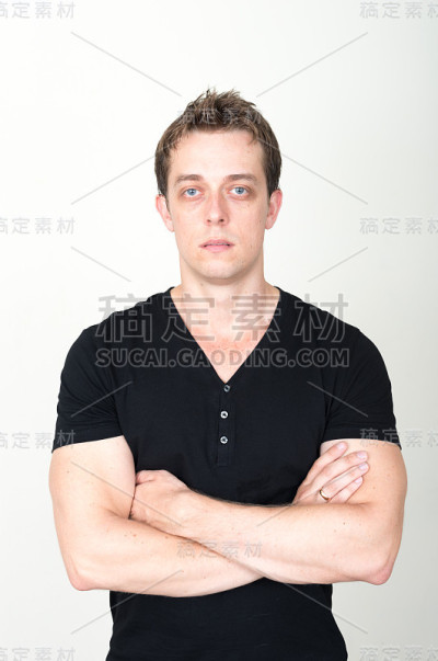 白人男子的肖像