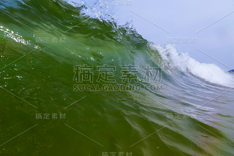 美丽的蓝色海浪