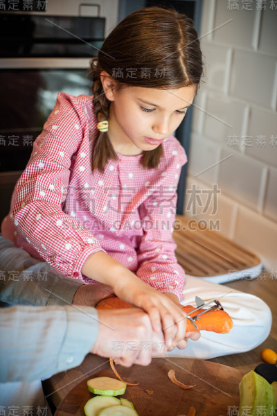 妈妈，我会帮助你的。
