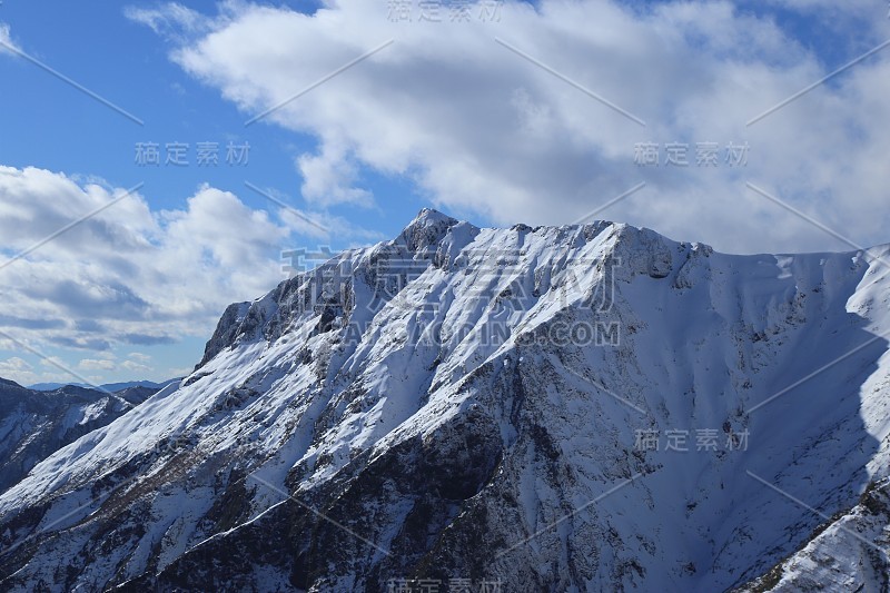 美丽的谷川雪山(2017年12月9日)