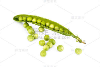 新鲜的青豌豆。