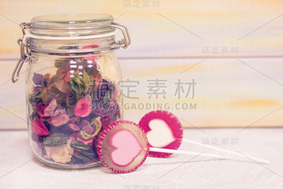 圣情人节组成