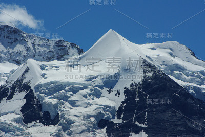 希尔伯霍恩-完美的瑞士山对称