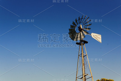 古老的风车