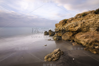 Torrox海滩，位于西班牙太阳海岸(马拉加)的中心