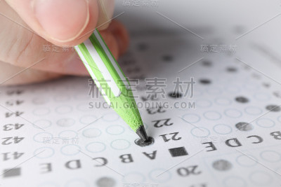 学生填写答案试卷，关闭