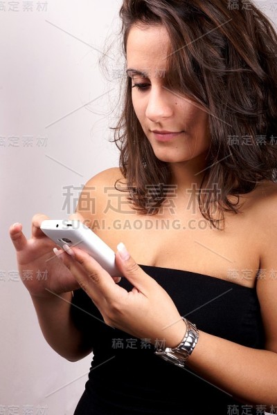 女孩的电话