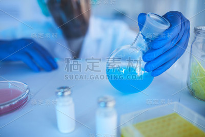 实验室里的人