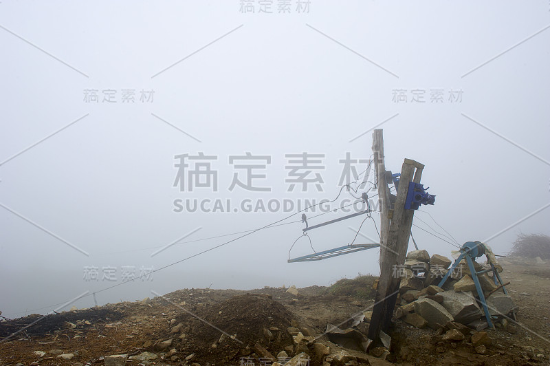 索道山，高原在雾天到土耳其