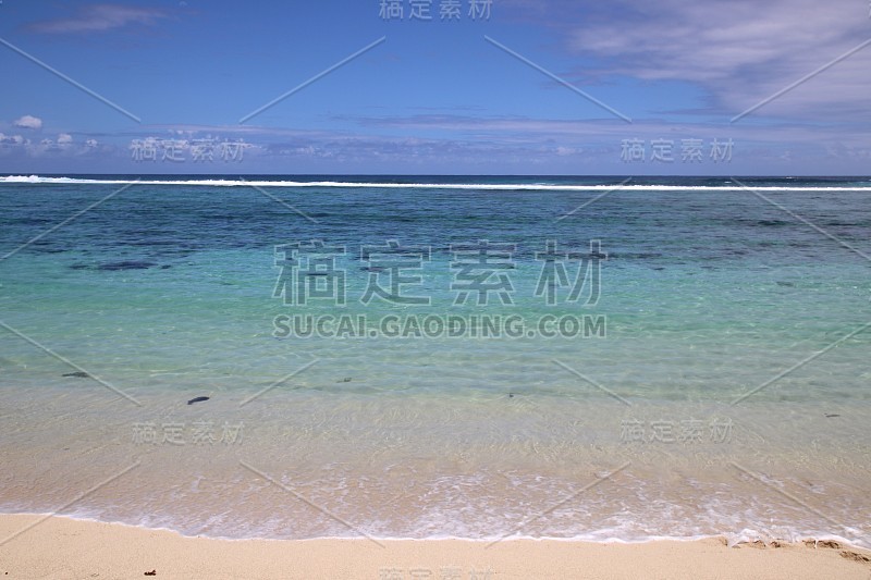 在La cambus公共海滩的海景，毛里求斯，印度洋，非洲