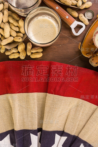 旧棒球器材的特写