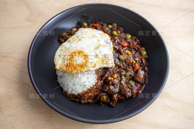 韩国食物豉油饭