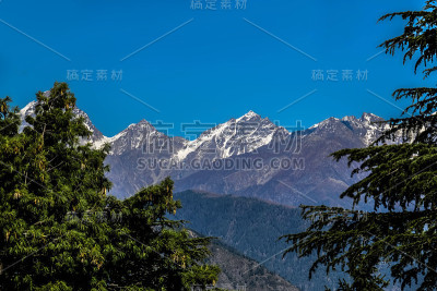 巴基斯坦北部开伯尔-普赫图赫瓦的曼塞赫拉区，美丽的纳兰和卡甘山谷