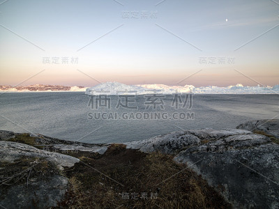 格陵兰岛北冰洋上的冰山