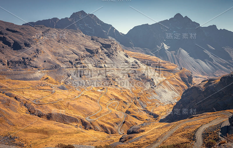 通往永加斯的路，世界上最危险的路，玻利维亚