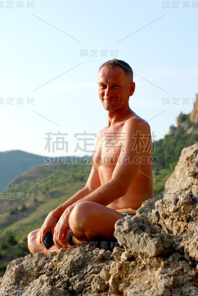 微笑的瑜珈