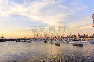 澳大利亚，墨尔本，圣基尔达码头，海面上的日落