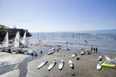 从zaimokuza海岸观看