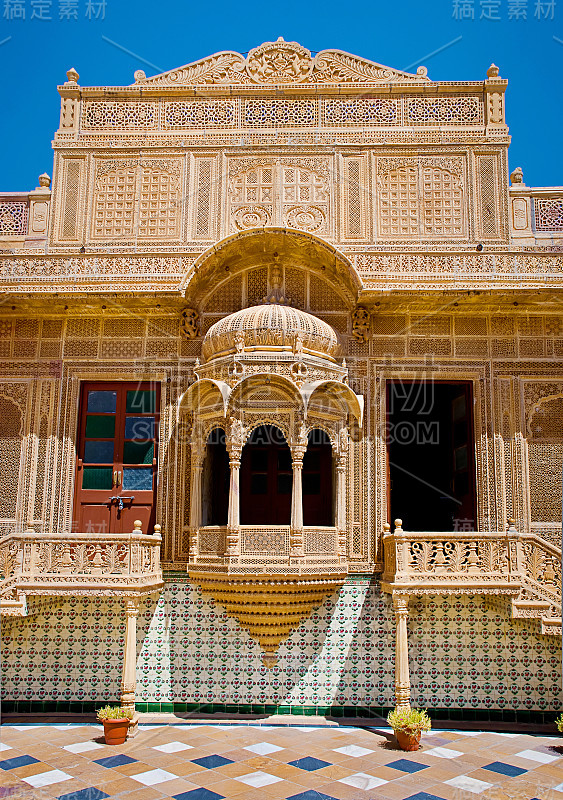 印度拉贾斯坦邦，Jaisalmer, Mandir宫的雕花窗