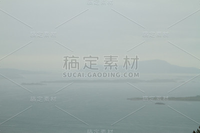北部挪威峡湾。