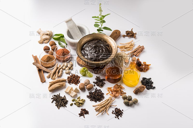 印度阿育吠陀膳食补充剂Chyawanprash / chyavanaprasha是一种煮熟的混合糖，