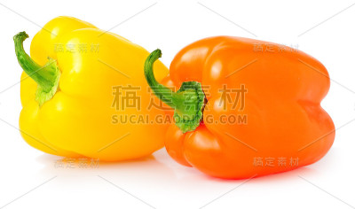 白色背景上的彩色甜椒