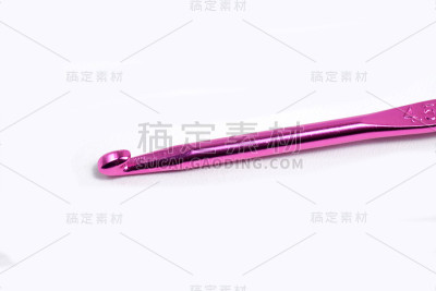 粉色金属钩孤立