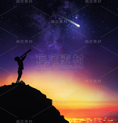孩子用望远镜观察繁星点点的天空