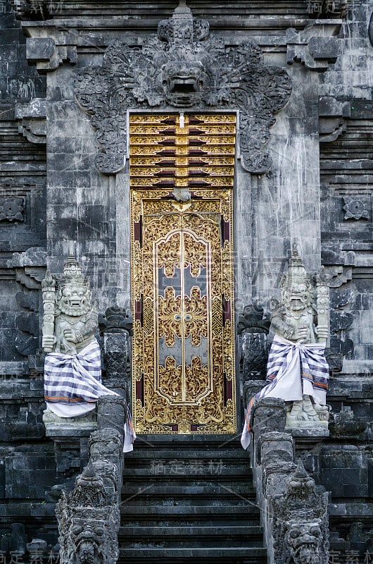 Pura Goa Lawah“蝙蝠洞”古印度寺庙外部细节，位于印尼巴厘岛南部klungkung