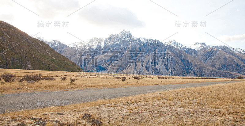 新西兰库克山的奥拉基山谷